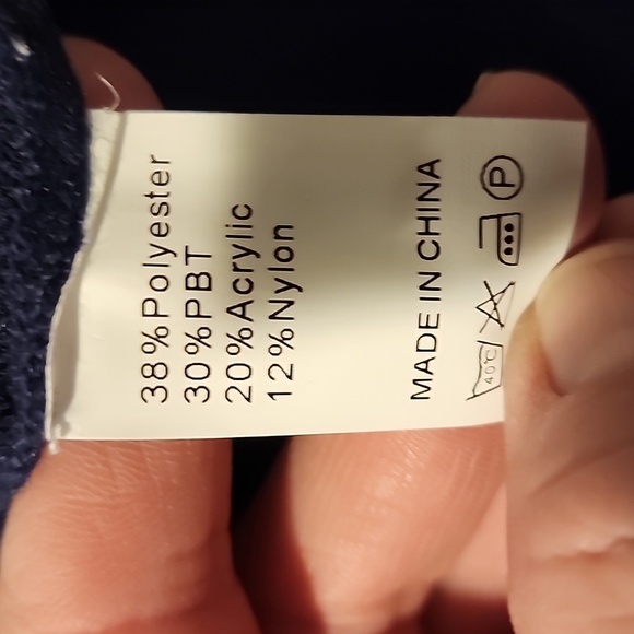 Navy Blue Crew Neck Sweater Size XL PTP 23 In Length 28 In. - Picture 6 of 6